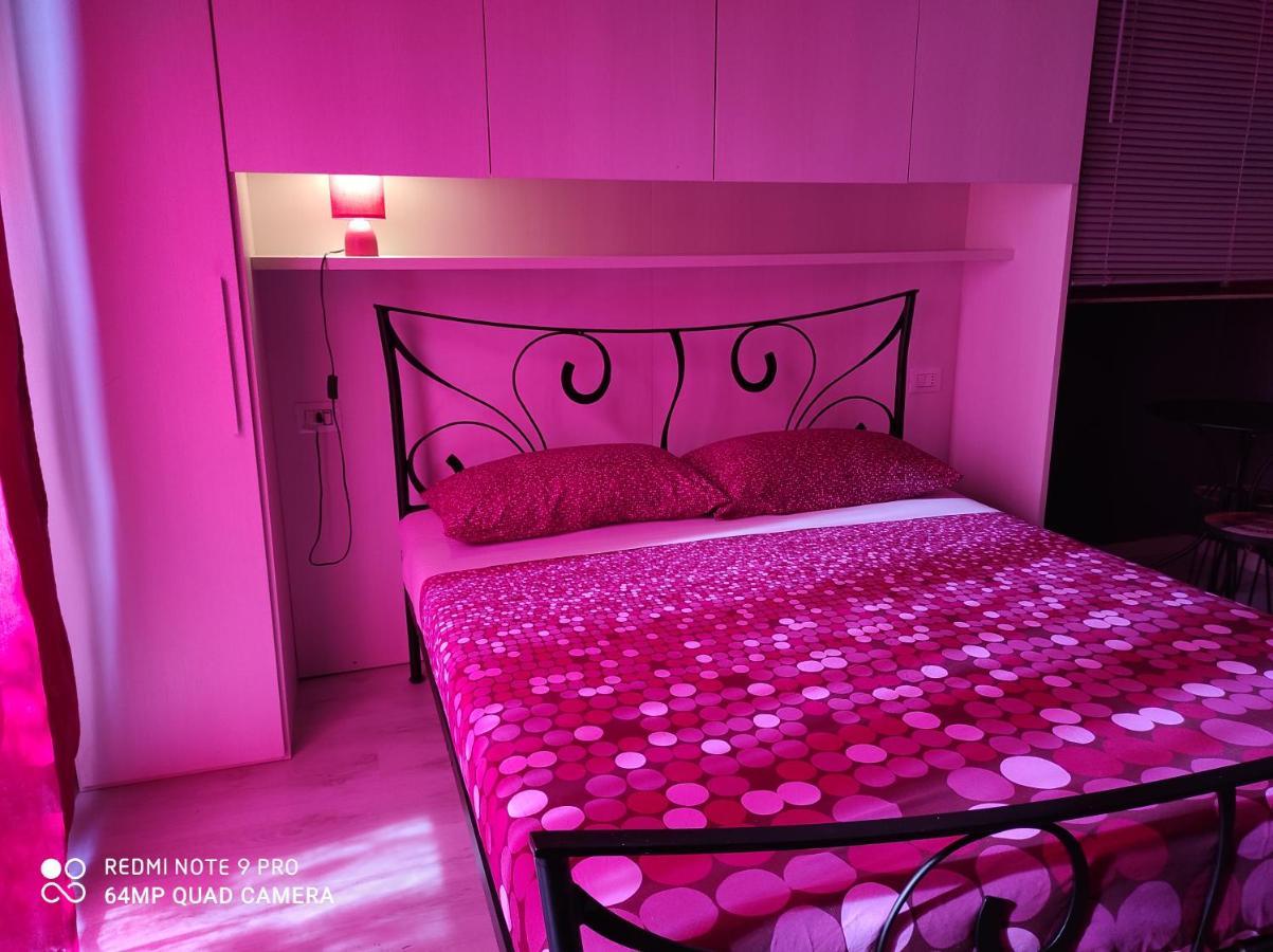 Bed and Breakfast Beb Da Gaia E Giulio Reno Di Leggiuno Exteriér fotografie
